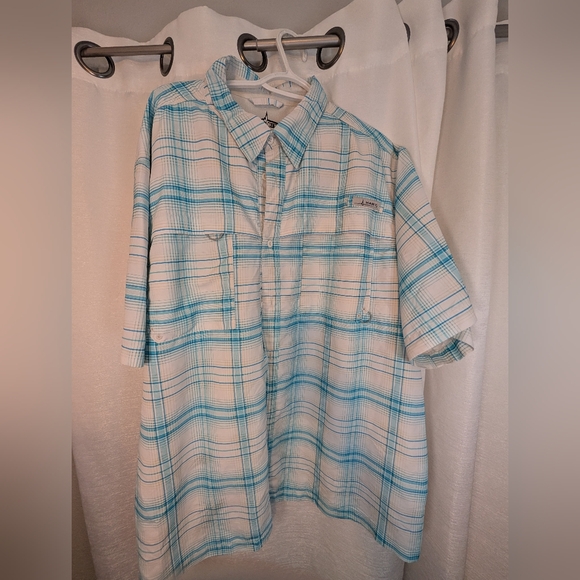 Casual Turquoise Plaid Button-Down Shirt - Picture 1 of 4